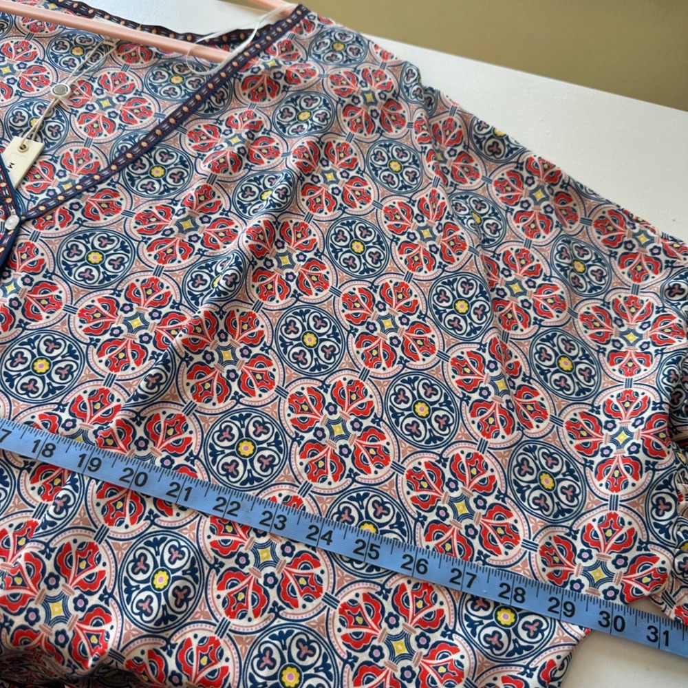 Max Studio Red Blue Medallion Tie Front Flutter Sleeve Blouse 3X NEW Boho Plus - Picture 6 of 7